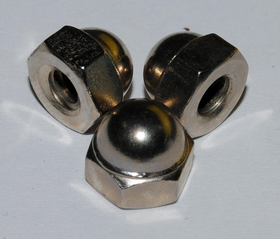 ACORN NUT 6-32 Z1